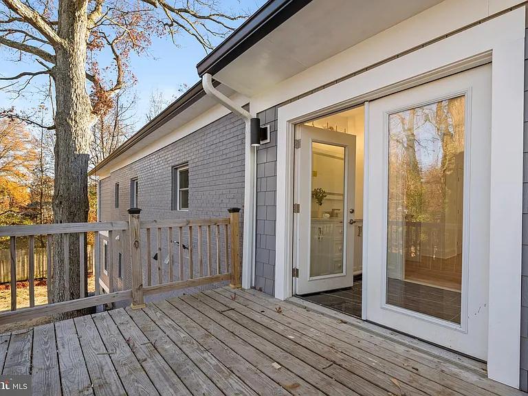 6218 Suitland Rd — Photo 26