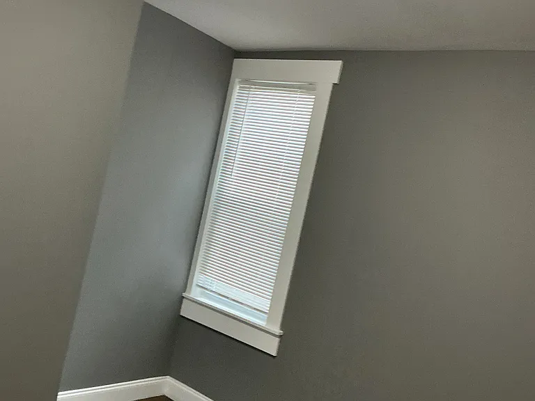 2519 W Fairmount Ave — Photo 22