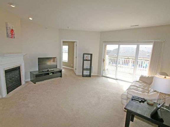 3rd image of N113W16241 Sylvan Cir Unit 219