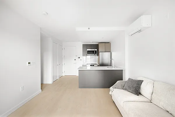 Rented by CW Realty Property Management LLC | media 2