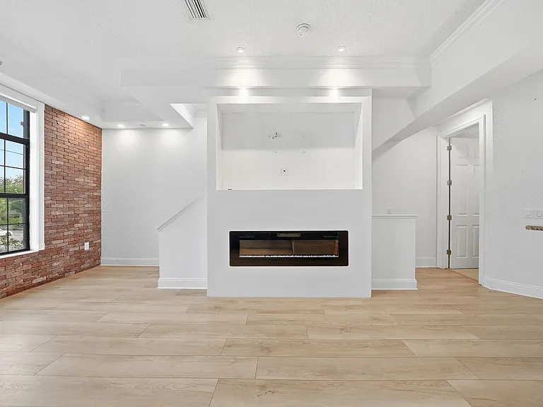 2236 Soho Bay Ct — Photo 16