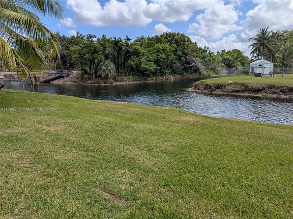 9710 SW 103rd Ave, Miami, FL 33176