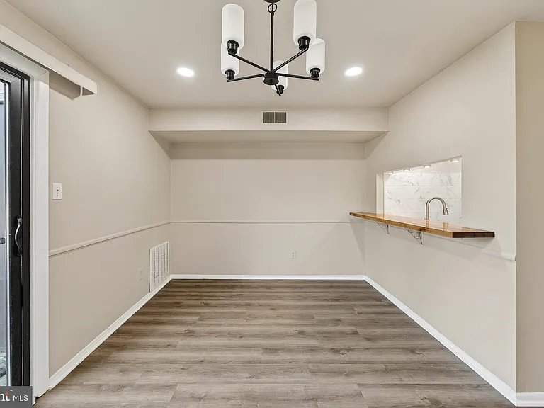803 Valley Dr — Photo 15