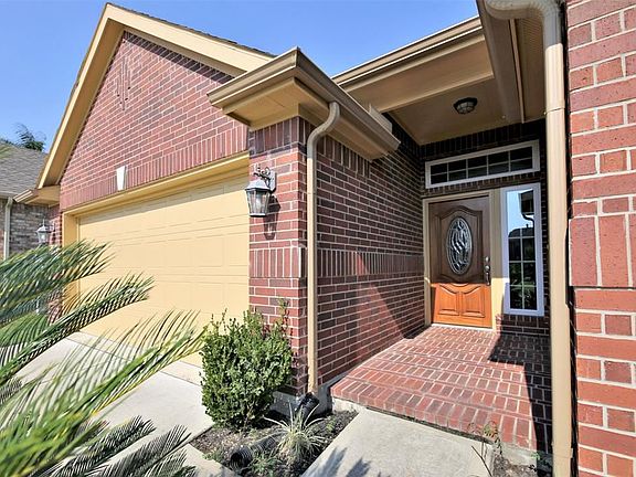 2nd image of 3504 Cortona Ln