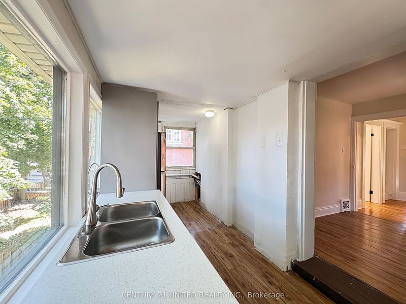 Peterborough House for rent - 3 Bedrooms — photo 7