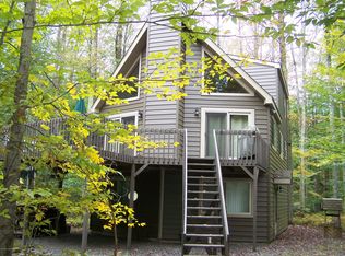 201 Maxatawny Dr #201, Pocono Lake, PA