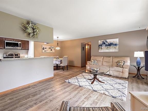 3rd image of 49576 Laurel Heights Ct #81