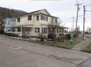 502 5th St, Nitro, WV 25143