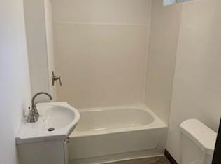 3201 3rd Ave S #2B, Minneapolis, MN 55408