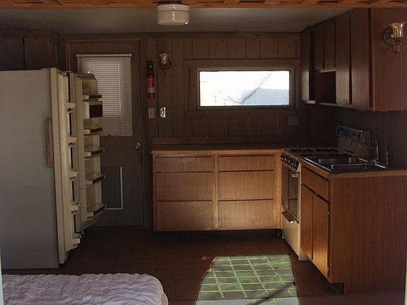 4th image of 616B Castle Dr Cabin B