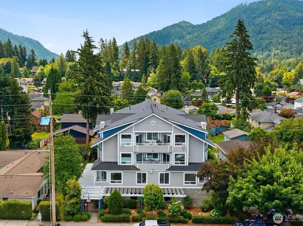 275 E Sunset Way #1A, Issaquah, WA 98027