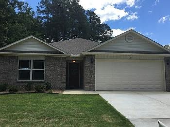 1st image of 406 Westwood Dr