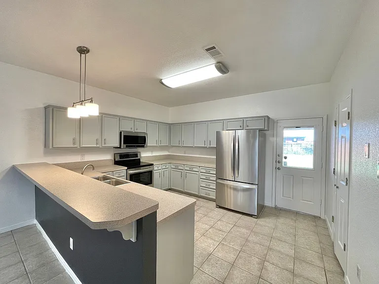 2703B Edgefield St — Photo 8