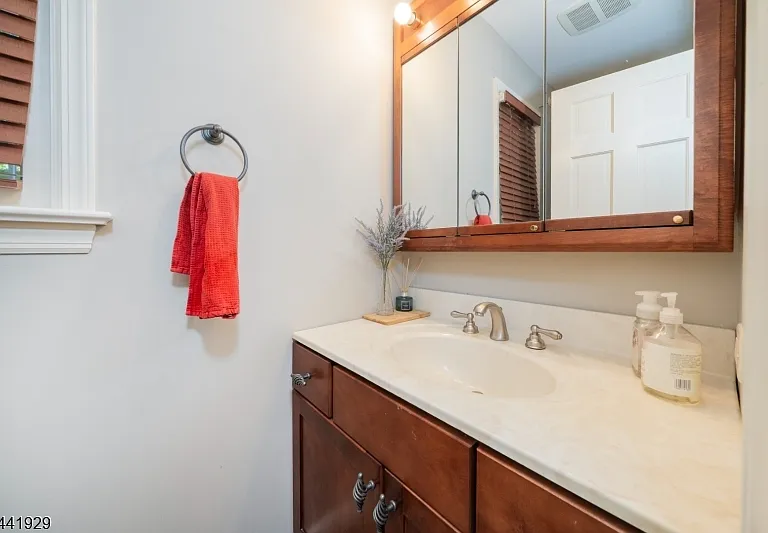 69 Penwood Dr — Photo 38