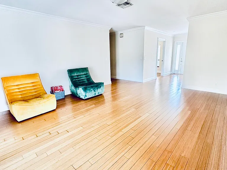 17768 Maplewood Dr — Photo 12