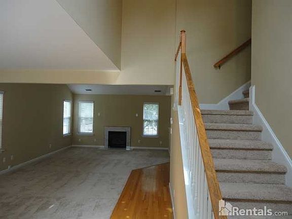 3rd image of 6327 Pink Dogwood Ln