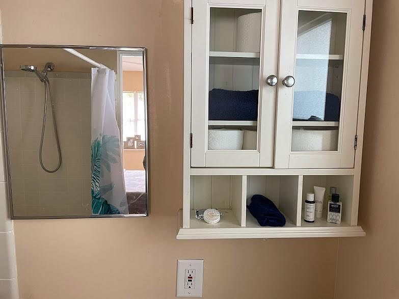 1st image of 450 15th Ave N APT 5