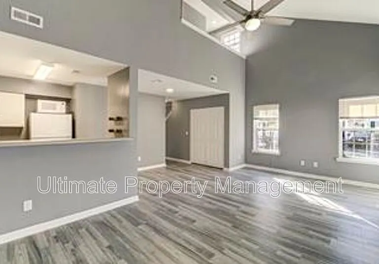 4633 Crawdad Ct — Photo 3