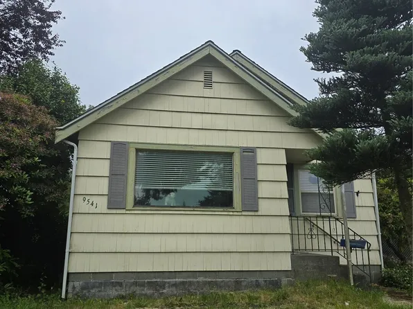 9541 Dayton Avenue N, Seattle, WA 98103