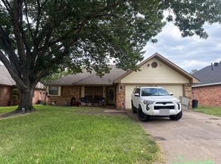 319 Bowie St, Forney, TX 75126