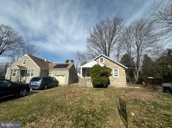 24 Keswick Ave, Ewing, NJ 08638