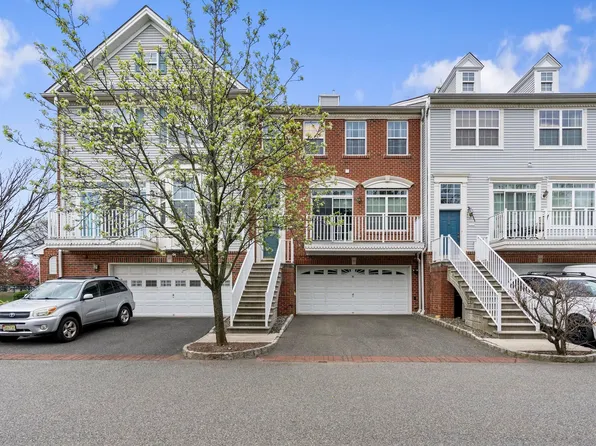 31 Hudson Ct, Jersey City, NJ 07305