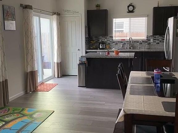 3rd image of 110 Kiana Ln
