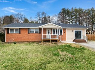 909 Custis St, Radford, VA