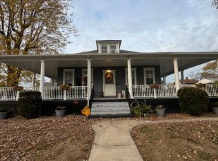 201 W 2nd St APT C, Essington, PA 19029