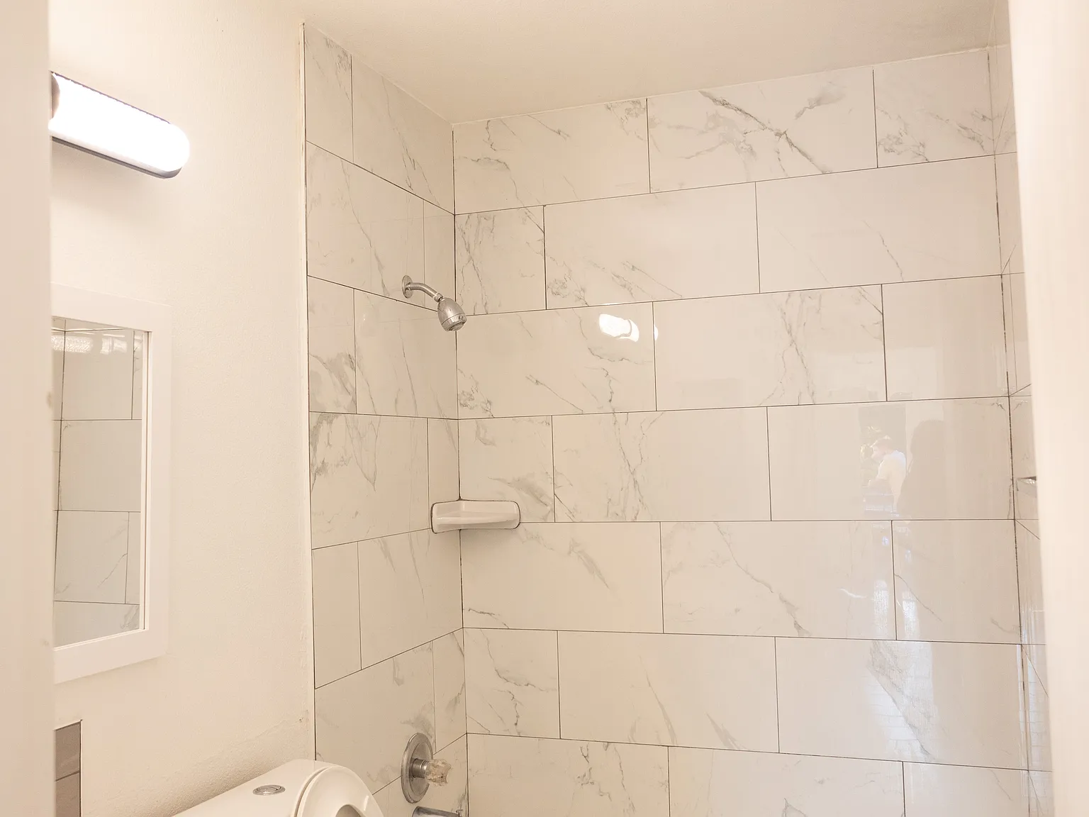 Walnutwood Apartments — Photo 2