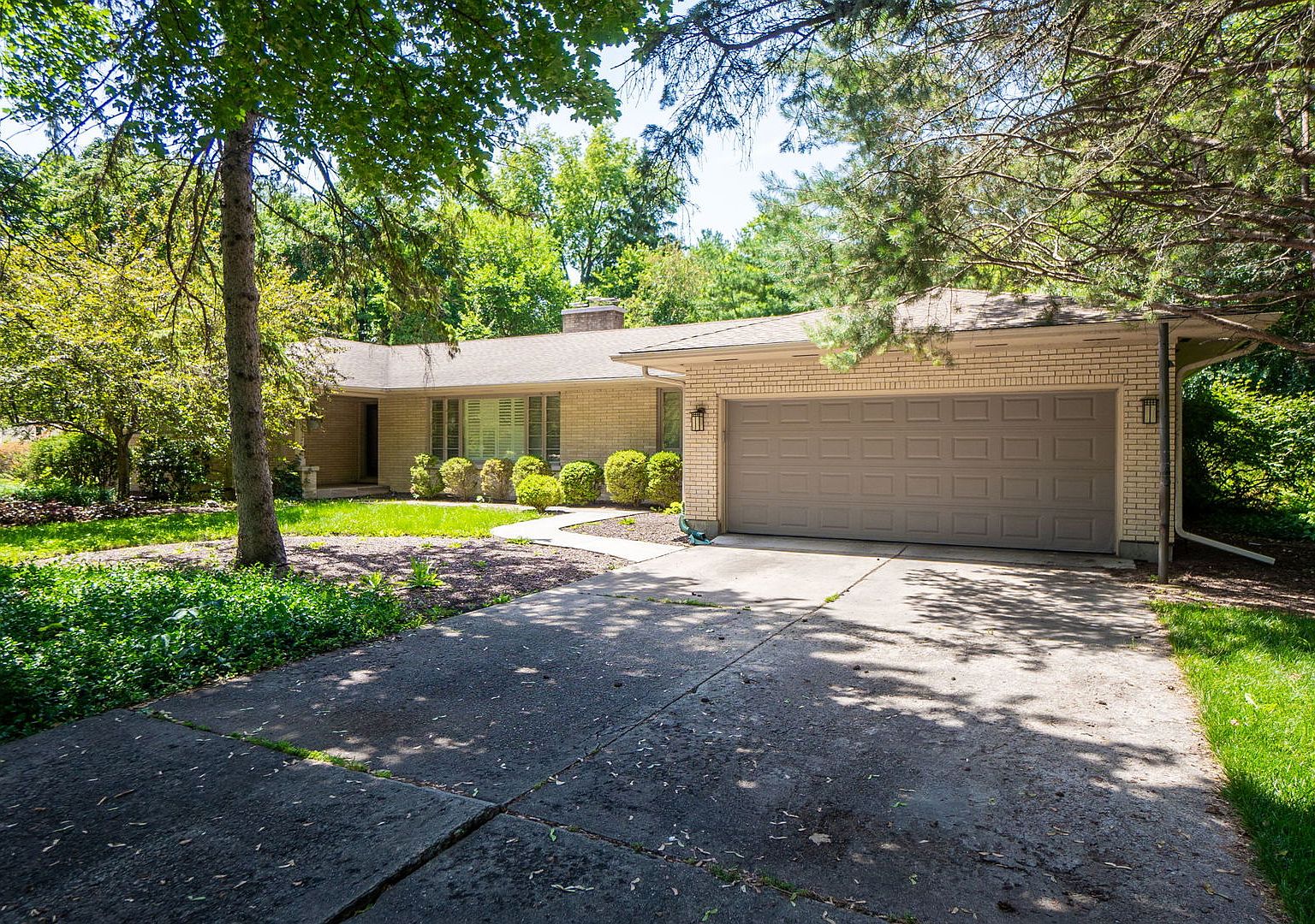 122 Country Club Pl, Geneva, IL 60134 MLS 11843327 Zillow