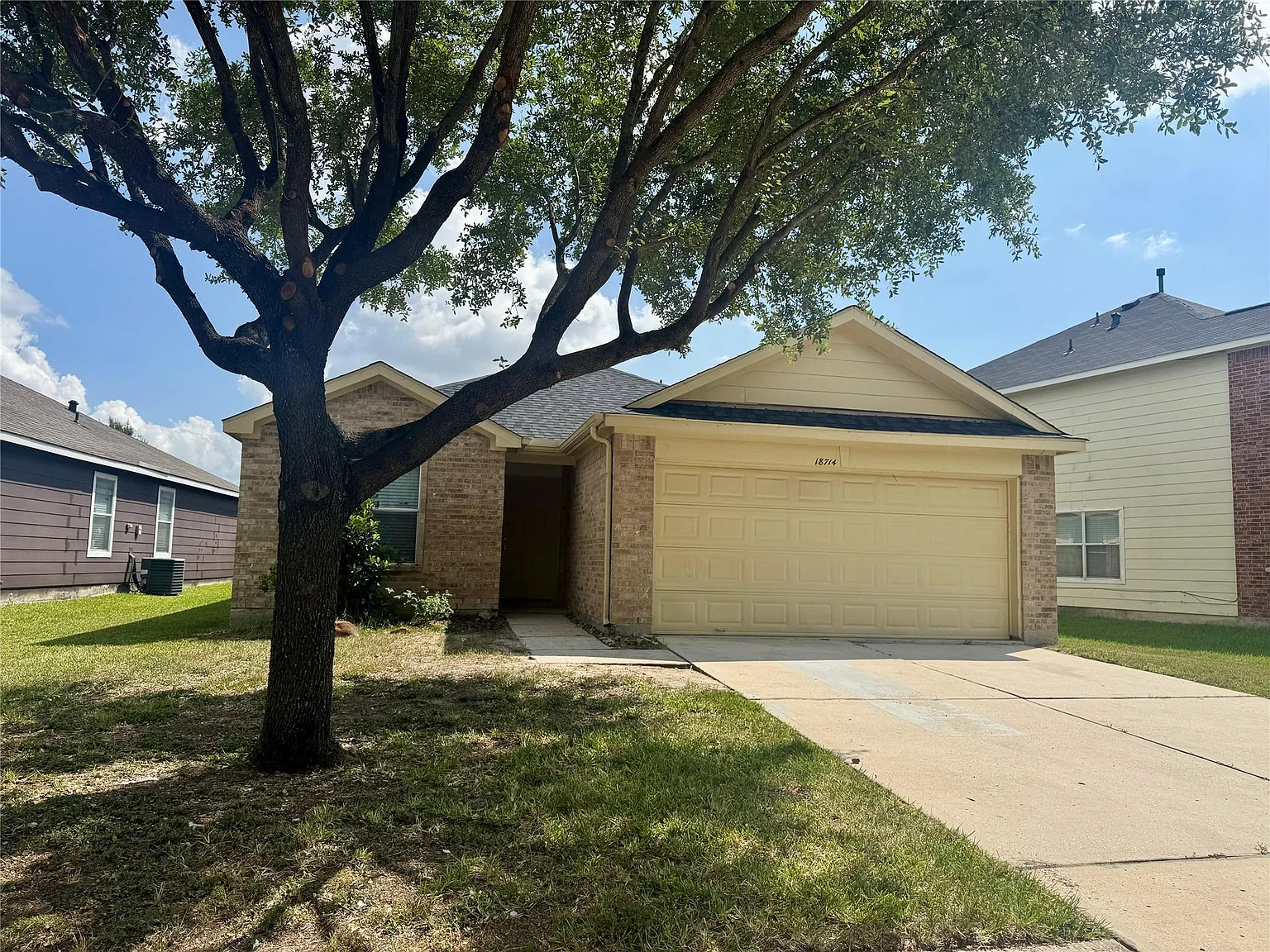 3 bed, 2.0 bath, 1890 sqft, $1,950 — Photo 2