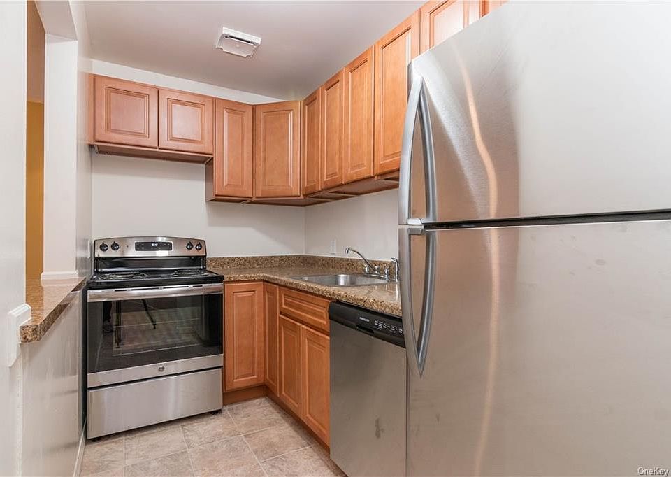 1st image of 144 Trenchard St APT 2H