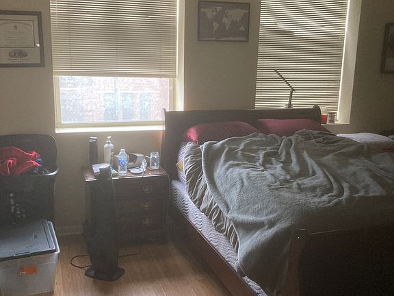 5th image of 1350 W Fullerton Ave APT 301