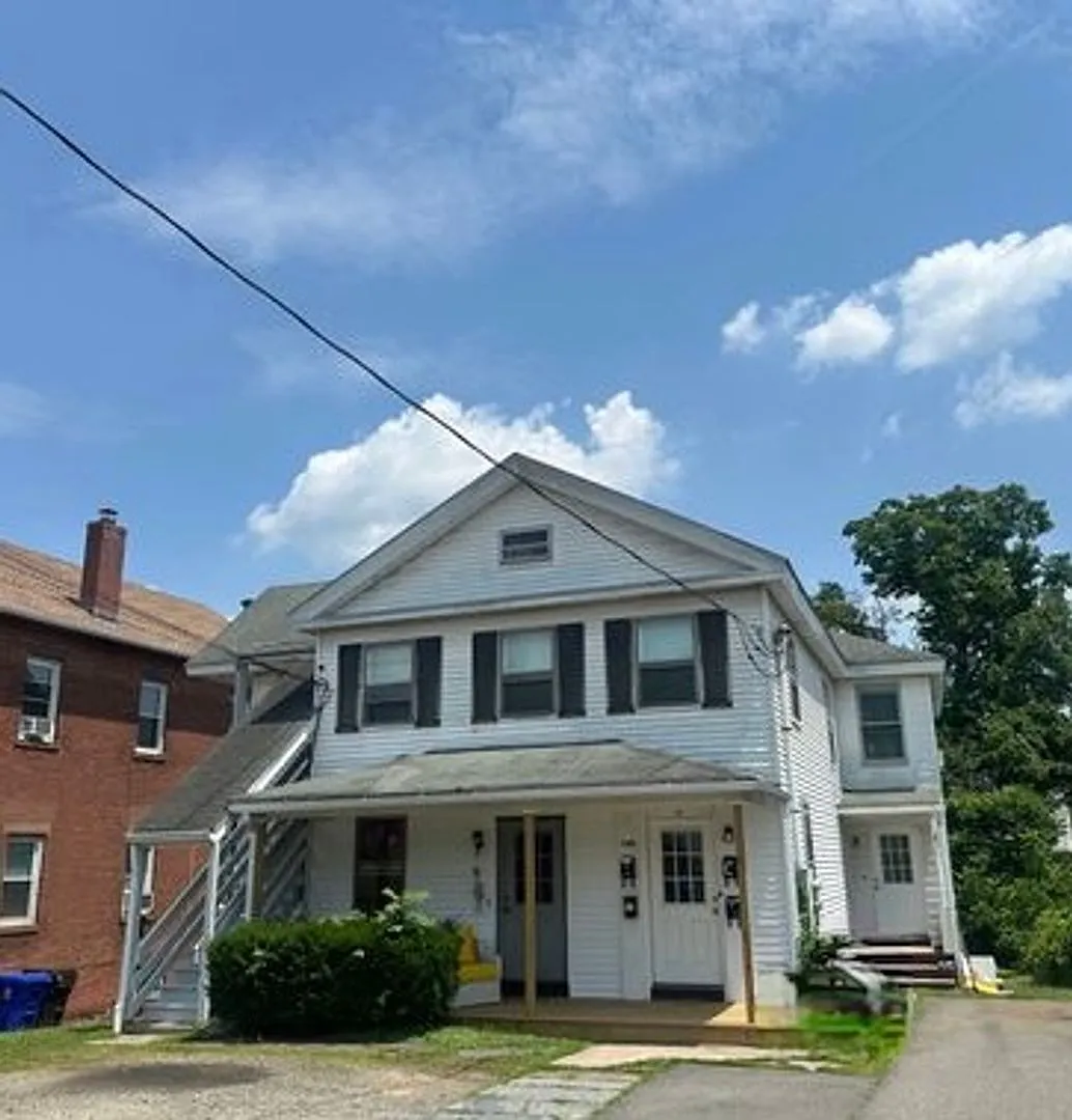 160 South Main Street — Photo 1