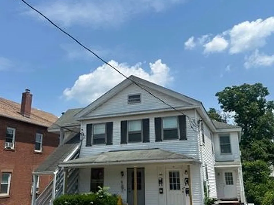 160 S Main St