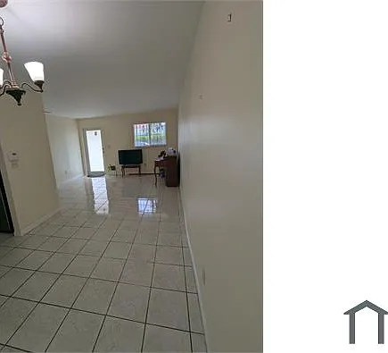 1800 NW 46th St — Photo 2