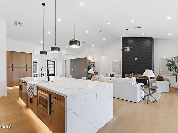4th image of 7232 E CAMBRIDGE Avenue