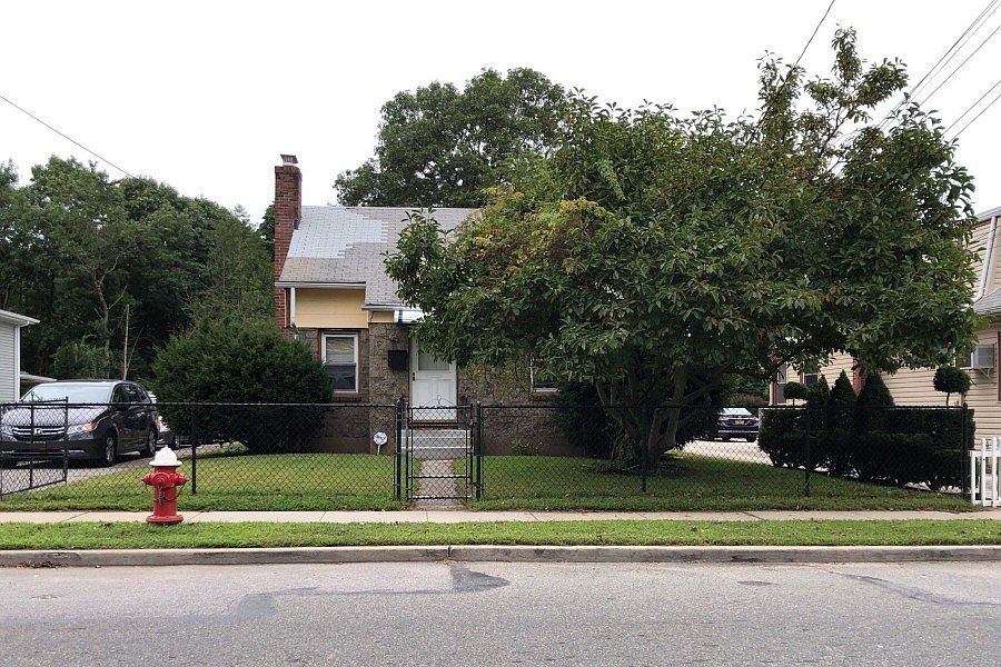 1st image of 203 E Clinton Ave