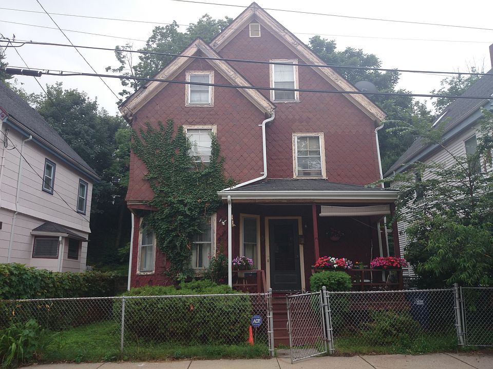 2nd image of 14 Edge Hill St