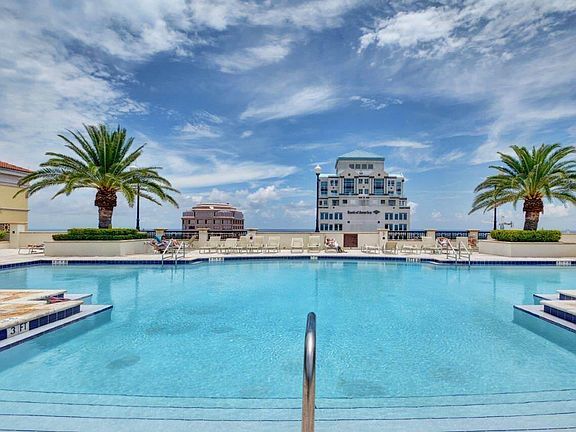 4th image of 801 S Olive Avenue #1022