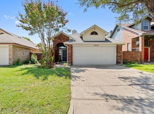 6932 Aston Dr, North Richland Hills, TX 76182