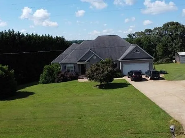 529 Albatross Rd, Easley, SC 29640