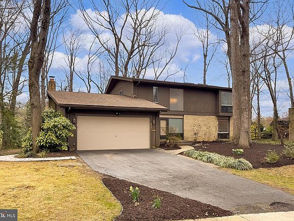 2nd image of 8609 Battailles Ct