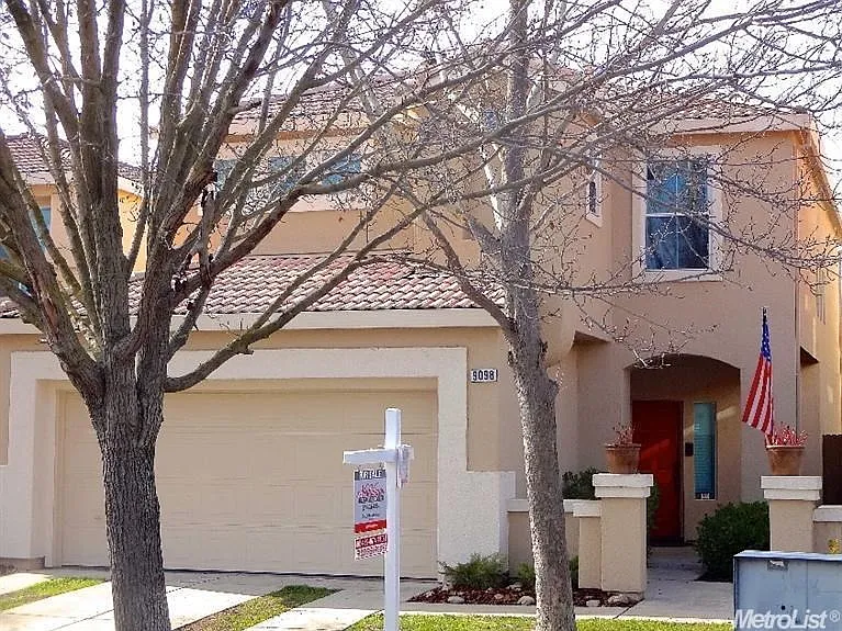 9098 Trumbauer Way photo 1