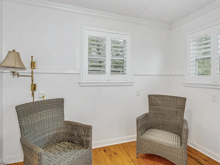 1812 E Avery St — Photo 10