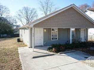 610-612 E Pine Ave, Wake Forest, NC 27587