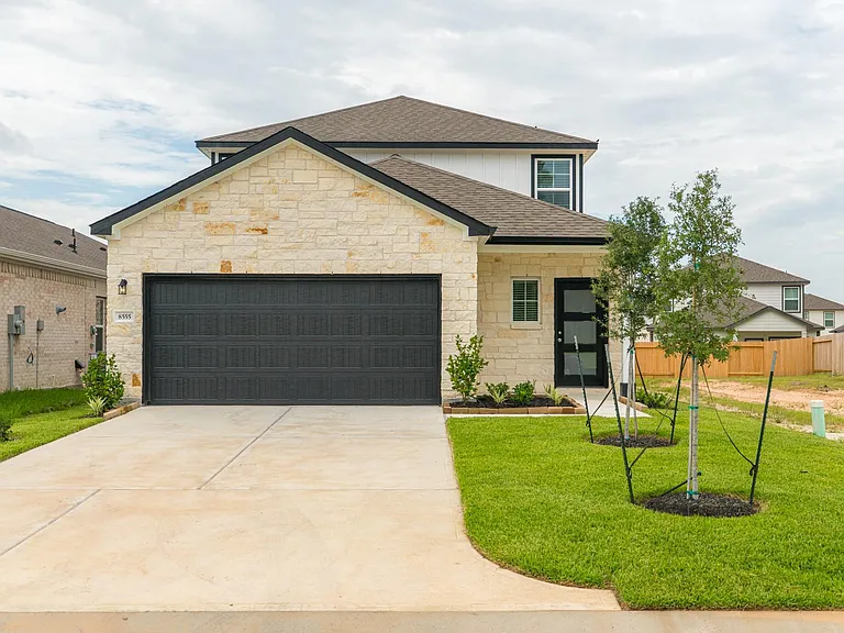 8555 Blueberry Ash St — Photo 1