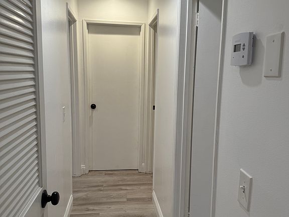 4th image of 27800 Larkmain Dr