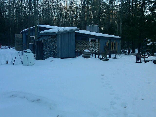 2nd image of 1064 W Side Rd